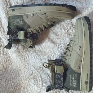 Nike SF AF1 Mids Camo/Green Size: 8.5 Mens